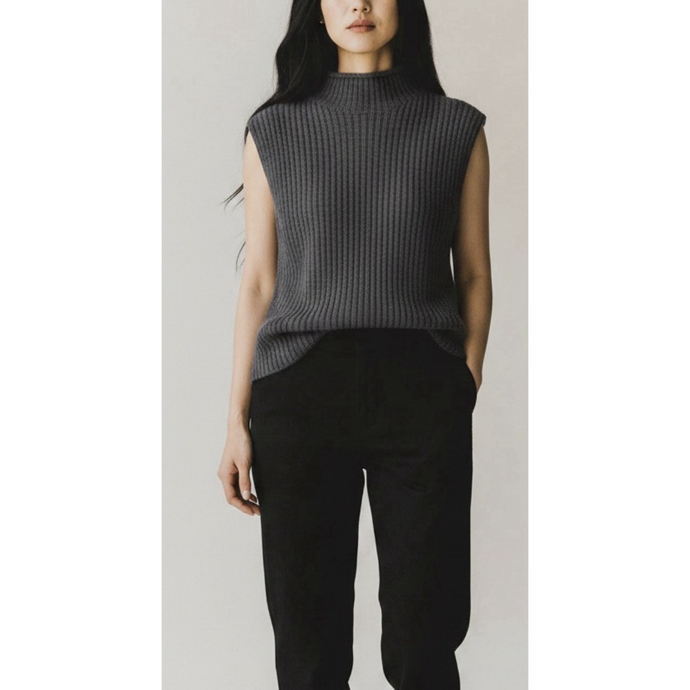 NAADAM 100% Cashmere Ribbed Mock Neck Sweater Vest Sz S Dark Gray Quiet Luxury